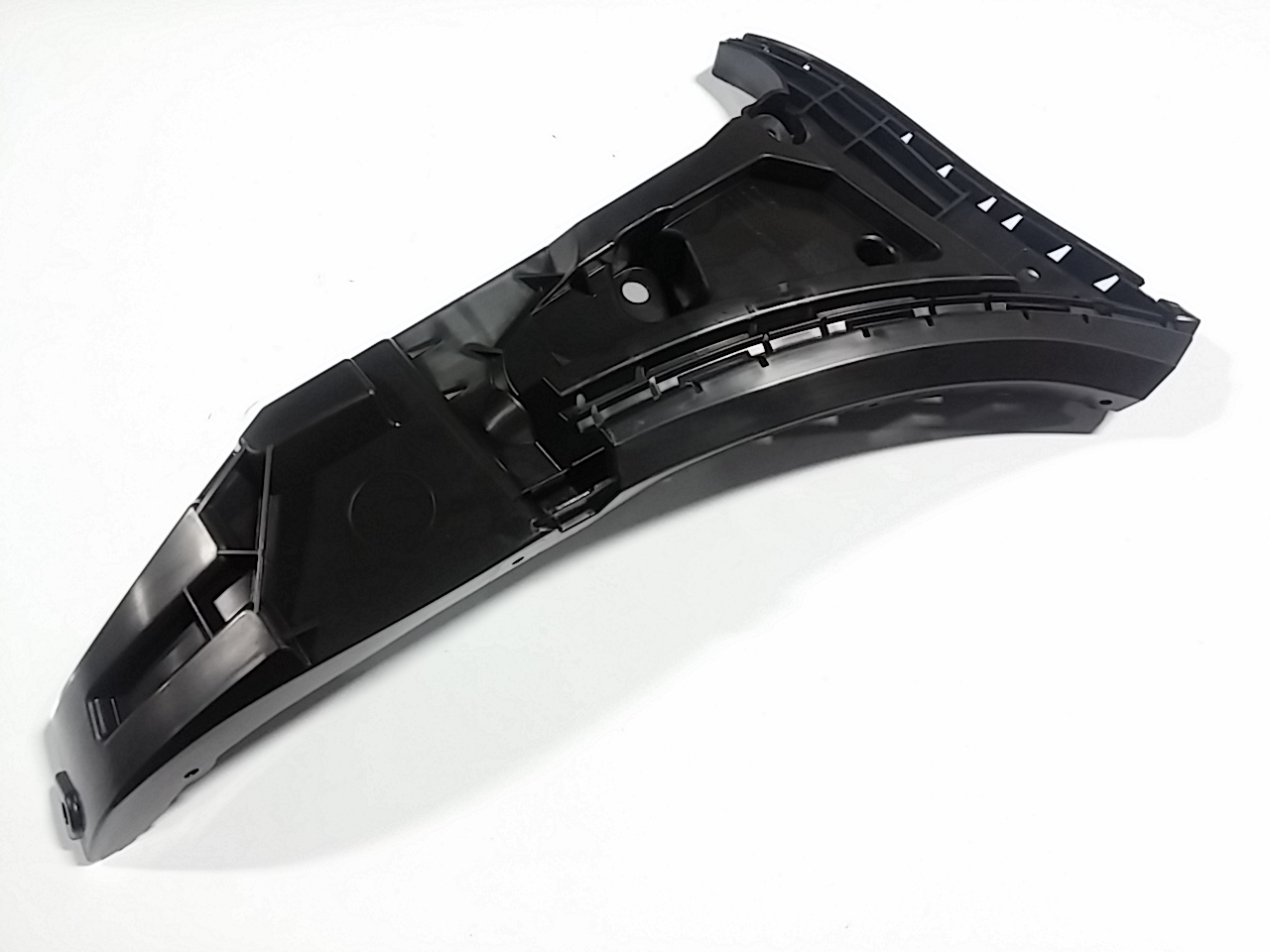 2004 volvo Bumper Cover Reinforcement Bracket (Left, Front) - 30698128 ...